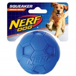 Piszcząca piłka nożna NERF dla psa - M zielona/ niebieska